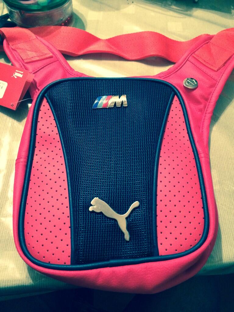 cangurera puma ferrari