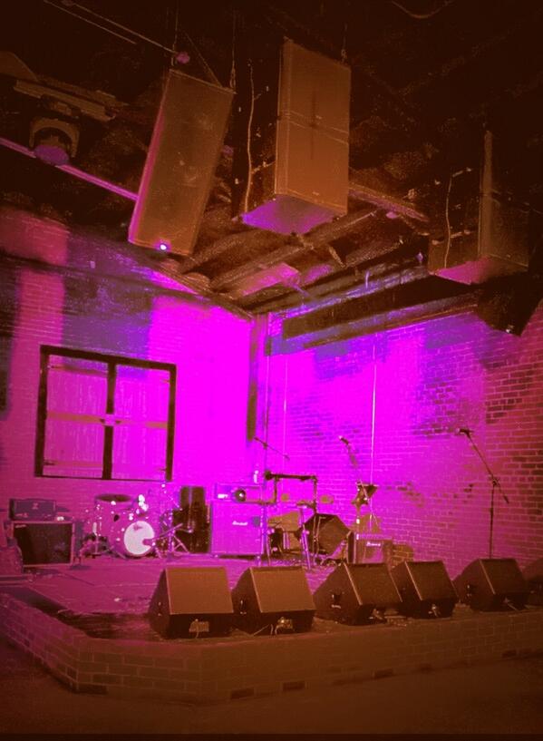 WAYSIDEband's tweet image. Awesome sound system and setup, don't miss out tonight at Live Oaks!!!!