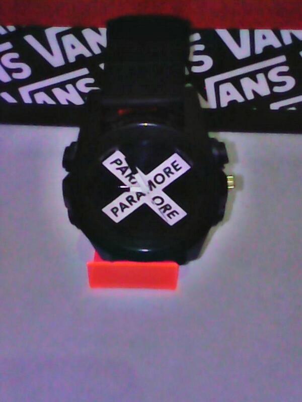 LBF_OnlineStore's tweet photo. @paramoreBDG jam tangan paramore cross price 70K minat mention,7d0cff64,083820807811  #parabiz http://t.co/UFV1ZKyphg