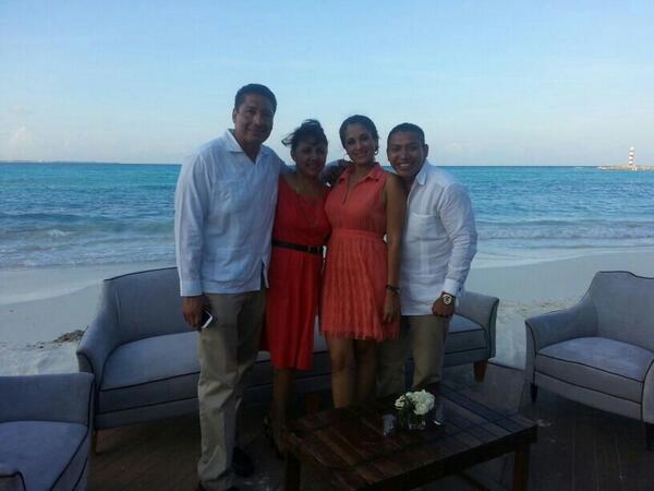 hdsdelgadillo's tweet image. Equipoo! Giras!  Listos!