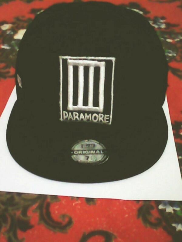 LBF_OnlineStore's tweet photo. @paramoreBDG snapbacj paramore logo price 65K minat mention,7d0cff64,083820807811  #parabiz http://t.co/mKKQbcyxUG
