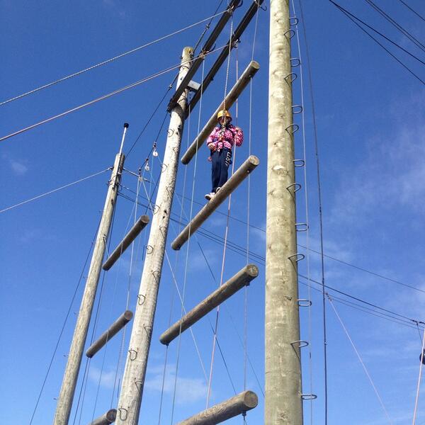 year7trip's tweet photo. Charlotte at the very top #monkeybuisness http://t.co/F5qjpCmviH