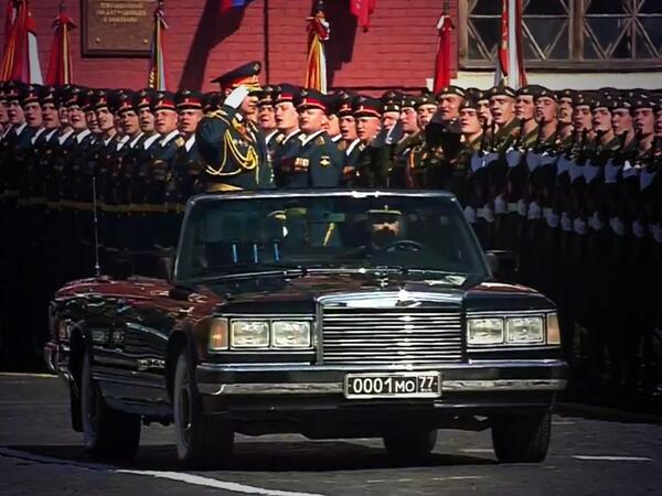 ARTEM_KLYUSHIN's tweet photo. #Москва #ПарадПобеды #Победа #СДнемПобеды #9мая http://t.co/AJHoPAMqKE