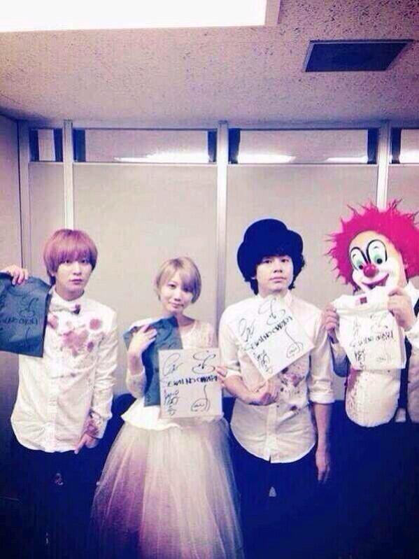 Notworld_end's tweet photo. 「いつもなに聴く？」

「セカオワ！！」

ってくらいセカオワ好きな人はRT！！！ https://t.co/dfKgYjgfpb
