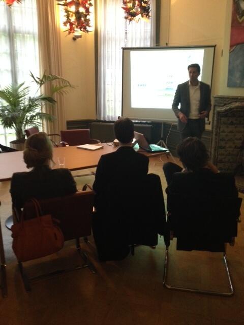 Onze bijeenkomst over Scheiden van Wonen en Zorg was geslaagd. Interessante lezing door Bram Baselmans van #AAG