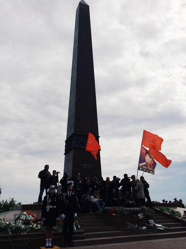 AlferovaYulya's tweet photo. Одесса, с Днем Великой Победы!!!
УРА! УРА! УРА! 
СПАСИБО!!!
#9мая #ДеньПобеды #Одесса http://t.co/3m729Viu9f