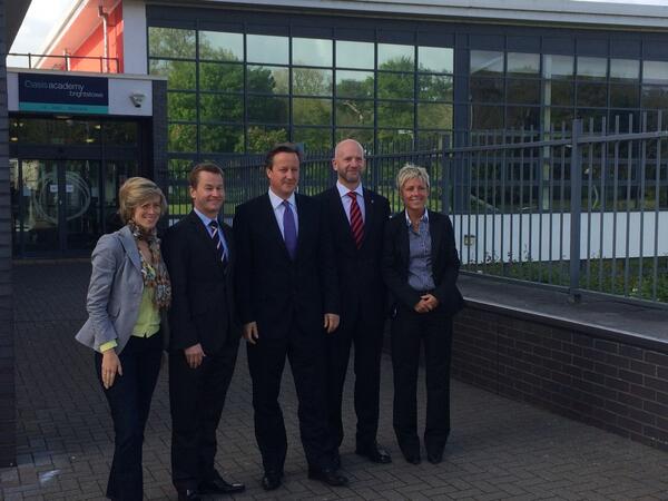 @johnoasismurphy <a href="/vianclark/">Rebecca Boomer-Clark</a> and Mr Butler with @Number10gov at the Academy!