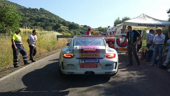MundoRallyes's tweet photo. Foto vía @Rsierramorena: Varios pilotos ya disputaron la primera pasada al Shakedown, ahora sale @vallejoracing #CERA http://t.co/dVq0KkkJz5