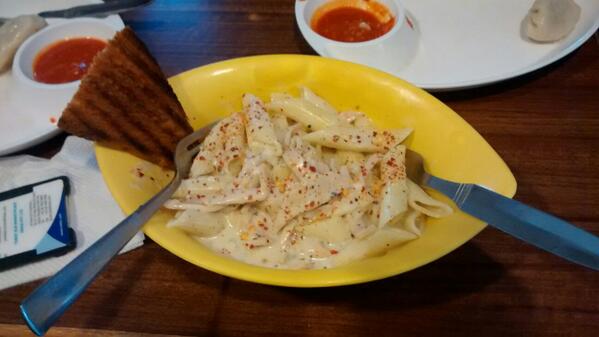 PradyXL's tweet photo. @Chaipatty is homely, cozy and the chicken momos rock! Here's the pasta I had... http://t.co/gzMkUOyPjx