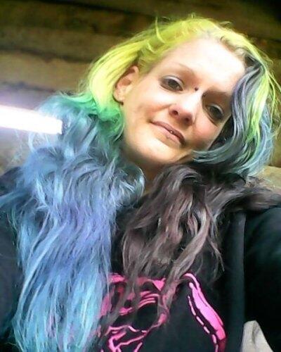 rtvoost's tweet image. Foto vermiste Cynthia Beuving uit Vriezenveen. Ze wordt sinds 7-5 #Vermist Wie heeft haar gezien? #rtvoost