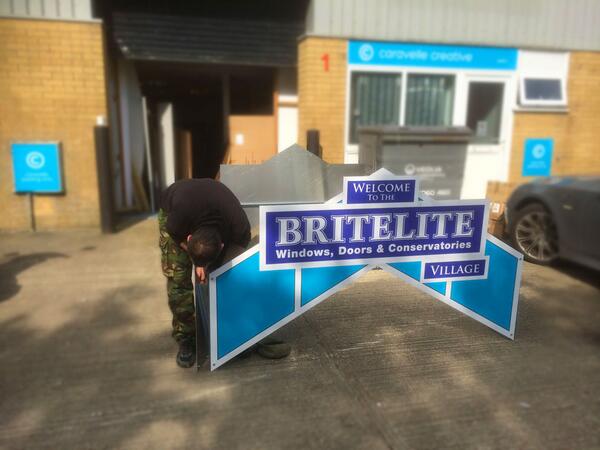 CaravelleDesign's tweet image. Marc's nearly done and the answer is… a roof for Britelite's conservatory stand! Designed, printed & manufactured