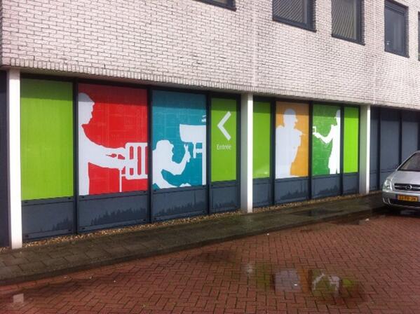TUGroningen's tweet photo. Onze Nieuwe kleurrijke look TU groningen http://t.co/ay2M3MVRwD