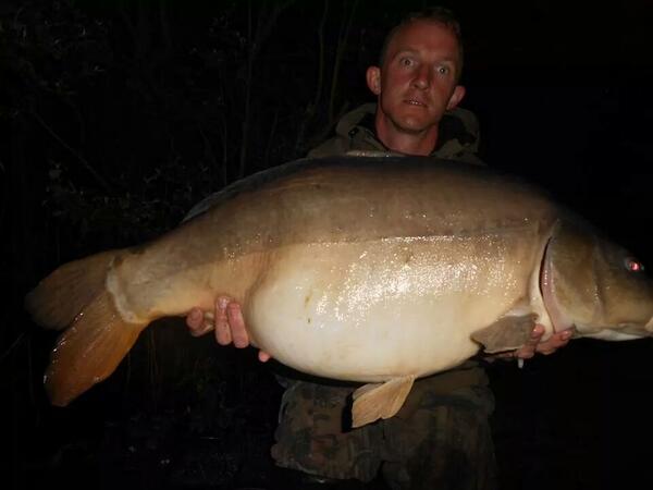 Matt Harvey caught his new personal best in the shape of this leather. Matt used my Withypoolmix specials. Well done