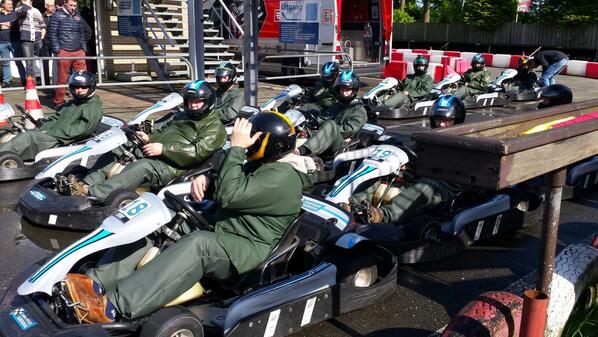 De eerste deelnemers staan klaar voor de start..