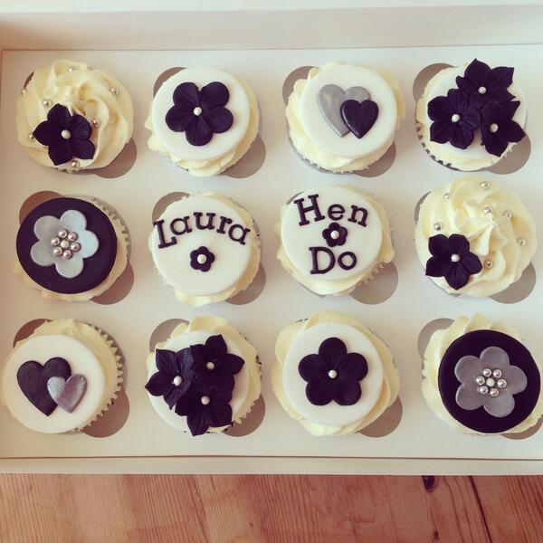 sweetobscakes's tweet photo. #hendocupcakes #hendo #essexhendo #brentwoodcakes http://t.co/KeZkExhQza