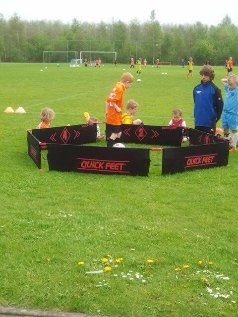 En de jeugd van René Wollerich vandaag in actie met de Quick Feet. #omdatplezierenprestatiehandinhandgaan