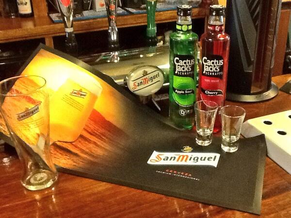TheGeorgeInnGS's tweet photo. Now selling San Miguel,  FREE Shot with every Pint Purchased.  Great News for a Friday 😎🍻🍻😜 http://t.co/70enG2Zvdb