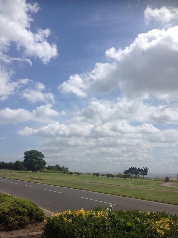 Ann4parkinsons's tweet image. I walked 2.049 @CharityMiles for @MichaelJFoxOrg! Thx2 @Humana for sponsoring me! Good lunchtime walk.#beatPD