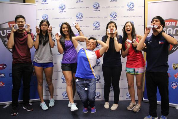 TeamUsanaPinas's tweet photo. Team USANA Pilipinas Havin' Fun ! @japoy_lizardo @janlagman @gaby_dm @acpatrimonio @neilpatrick_f @AlyssaValdez2 http://t.co/F6cDwysRSG