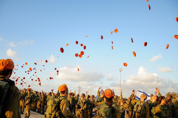 IDF's tweet photo. These soldiers proudly dedicate 3 years to serve &amp; defend #Israel. Hats off to their journey ahead &amp; #ShabbatShalom! http://t.co/EKLFGZzBtX
