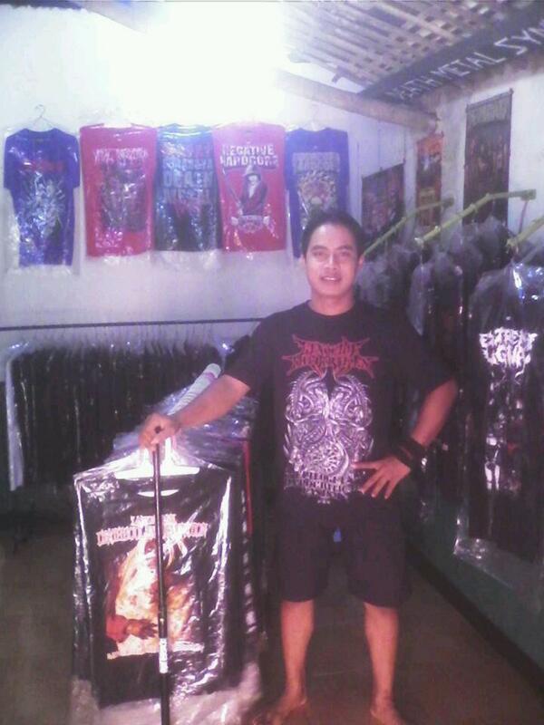 Big thnks to FaizalAdrian owner ArchTeriak merchndise(mojokerto) for wearing our T-shirt (Genocide the kraken)!! :D