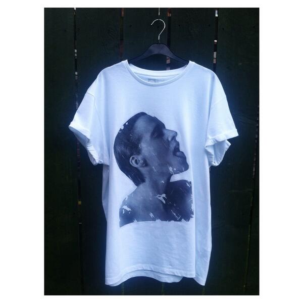 TheObsReality's tweet image. Well had ago of the #oldschool t-shirt transfer, I don't think it looks to bad? For hand made T! #pleased #T #design