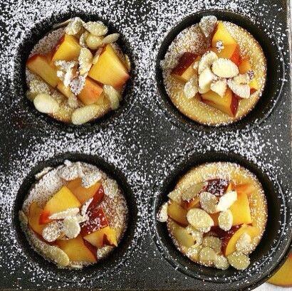 DessertFirstSD's tweet image. Mini Nectarine-Almond Dutch Babies! Sweet enough to be dessert! buff.ly/1iZmAnY #recipe