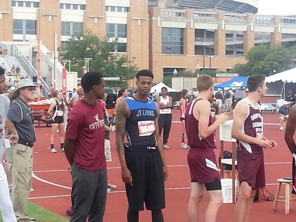 kevron_j's tweet photo. 5th place today at the state track meet.. http://t.co/L8fwMU9XJN