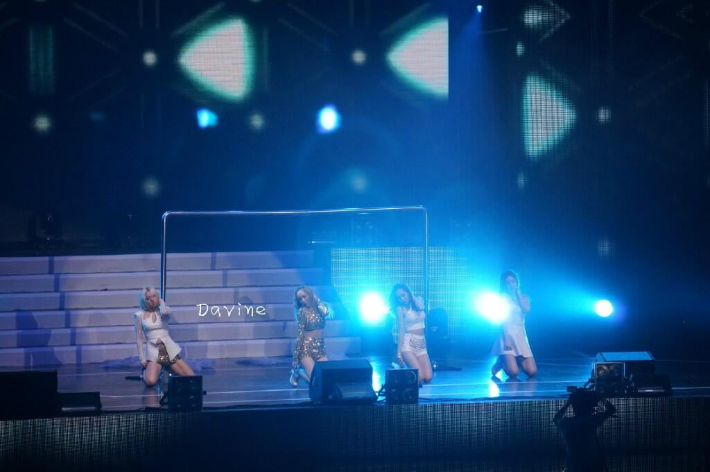 BnNGyHyIIAUEoIy.jpg:large