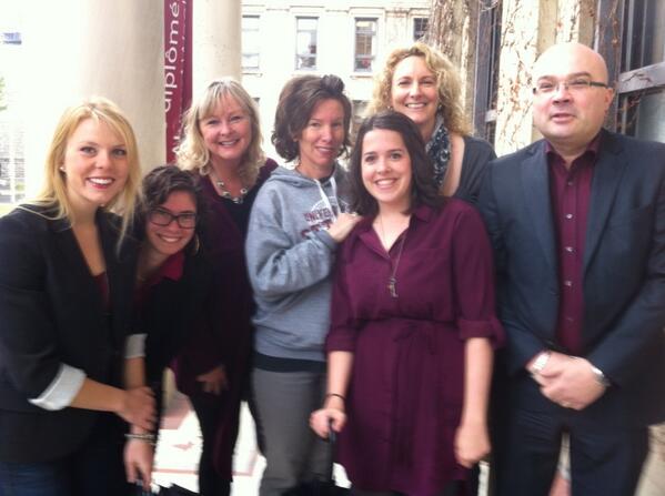 Adcharette's tweet photo. Quelques membres de l'équipe @uOttawaCOOP ont affiché leurs couleurs #uOttawa #uOawsd http://t.co/IePzRPBHeN