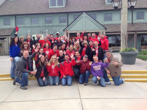 AmyWotta's tweet photo. @ShawnDButler @me3re d101 volunteers! #R100DOS http://t.co/4yKRNGWHz0