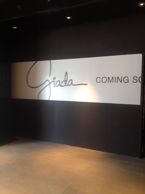 JoshEstrin's tweet image. .@GDeLaurentiis wooo hooo #Uncorkd