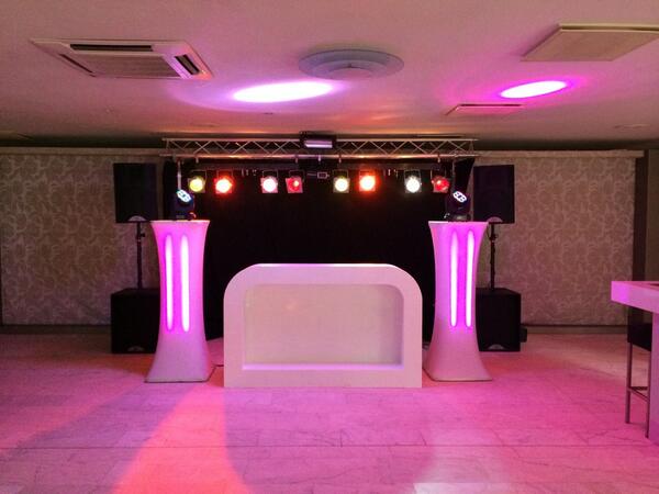 JKProductions1's tweet photo. Bruiloftshow bij Chalet Fontaine in Kaatsheuvel! http://t.co/IDfruSY0jF