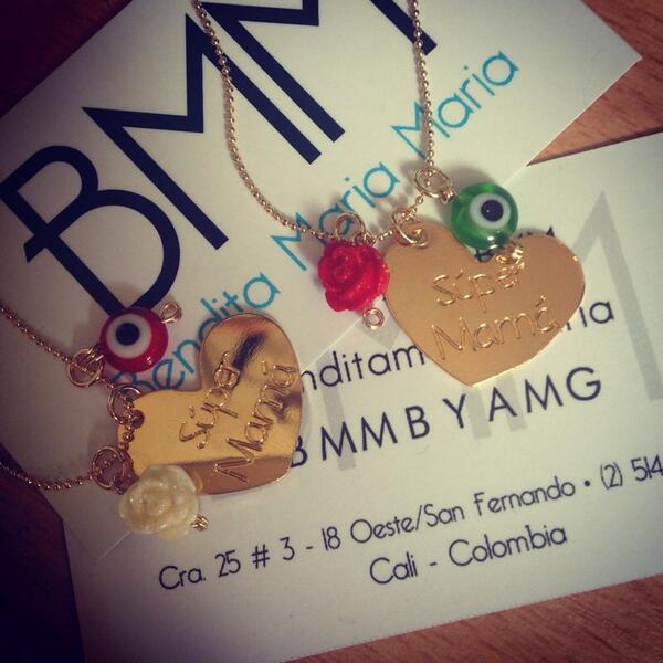 Ya tienes regalo para mamá? En blandita divinas cadenas, en oro golfi 👭👌👯 #soloenbmm #paramama #supermama