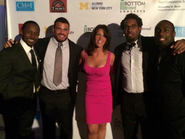 Dana Jacobson On Twitter A Great Night Ahead Umichalumsnyc Gobluegala Desmondhoward Gomikemartin Steviebrown27 Dhanijones Goblue Http T Co Jziersnxj7