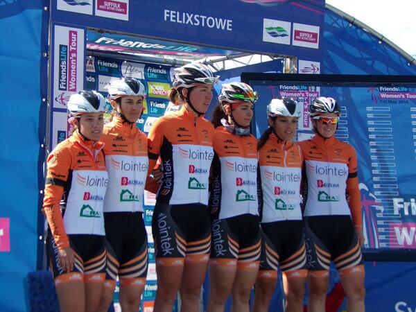 Cyclopunk's tweet photo. This team have proved to be true heroes! Let's get them to 1000 follows before the end of #WT2014! @LointekTeam http://t.co/sHNRWQFEt5