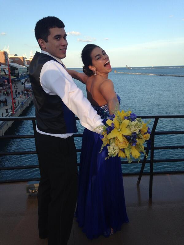 jillpoplon's tweet image. I'm on a boat bitches😜⚓️ #imflying