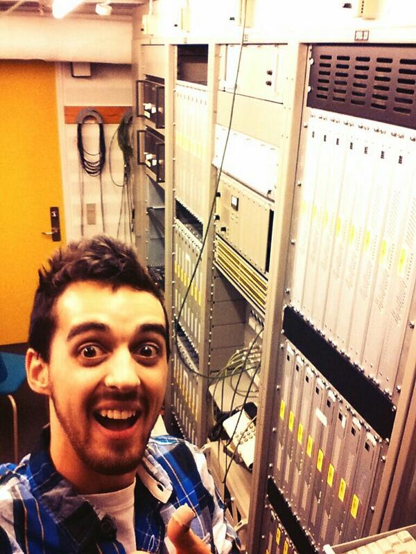 Nicole2002S's tweet image. “@tristanmarmont: Racks on racks on racks #TechBoner #TristanSelfies #PhotoTwo http://t.co/g7APAvyI9d” love it!