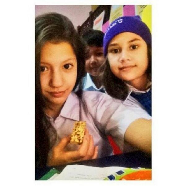 _casssandrsleee's tweet photo. me with my old friends miss them http://t.co/5q8weYRUY6