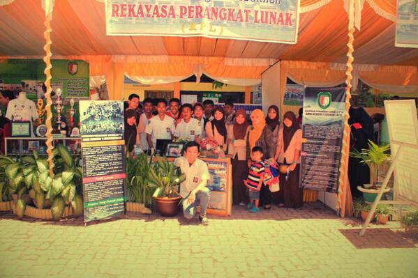 IkiMuharam's tweet image. @SoftEngineer_ #pameran @SMK1GORONTALO