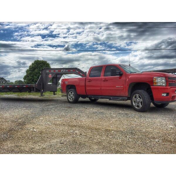 CulverBrent's tweet photo. Well I hooked the ole PJ up to do some work with the Dmax the other day 😍💪 http://t.co/tGuadqd42x