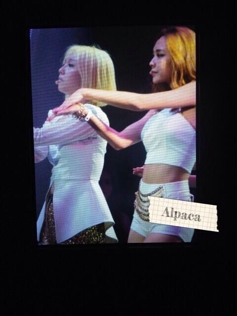 BnOOVHECUAA_JaK.jpg:large