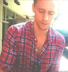 LetsGoHunting_'s tweet photo. Am I a Winchester now? I've got the plaid down pat. http://t.co/fzvSJPz0vz