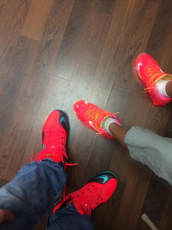 Scissorz81's tweet photo. #hero #fruity #TeamLebron #ssccape #capeofthefuture http://t.co/3Xn9JOa7Cq