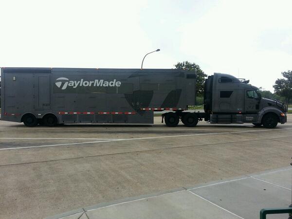 chknhawk36's tweet photo. On the way to Dallas tx.#tmtourtruck http://t.co/oVqw8gjGBi