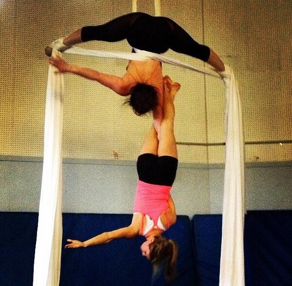 InvertedArt's tweet image. @InvertedArt in rehearsal. Hire us #boston #events #entertainment #club #wedding #aerial #dance #party #newengland