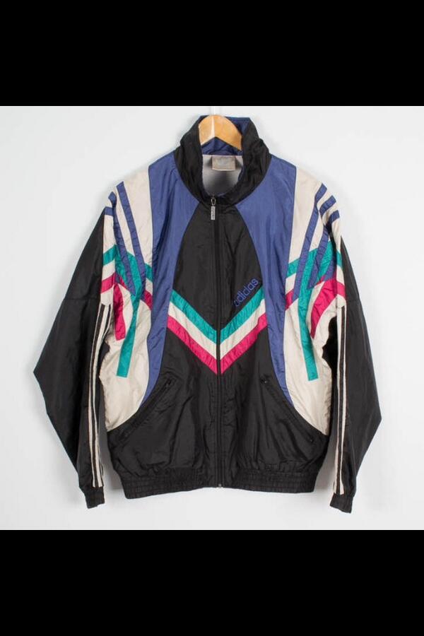 SickestVintage's tweet image. Got a job lot of naughty adidas jackets like this coming in! 😻 what's your thoughts?? #sickestvintage #retroadidas