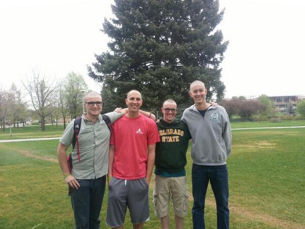 csuAlphaSig's tweet photo. Big shout out to our brothers for supporting @APOEpXi's philanthropy towards child cancer research! #nohairdontcare! http://t.co/6a1OwoHAzf