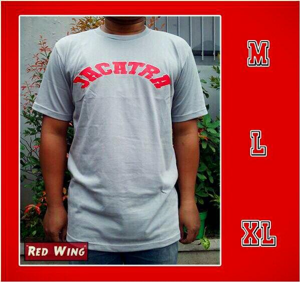 Yang ini juga masih ada. "JACATRA" | tinggal L sama XL | 08569731673. Buaruan di betot, pake gelasan 24.
