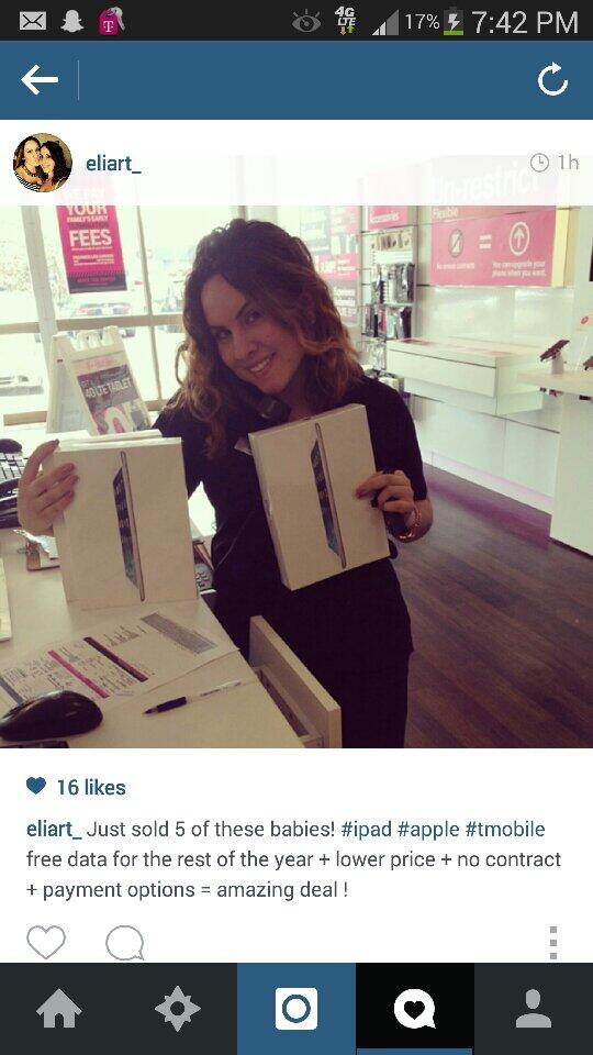 Tmobile8427's tweet photo. #ipad #tmobile #smb @JohnLegere @Tmobile8427  sold 5 of these babies to a small business account 👌👌💕 perfect ! http://t.co/1TpnpnHEN2